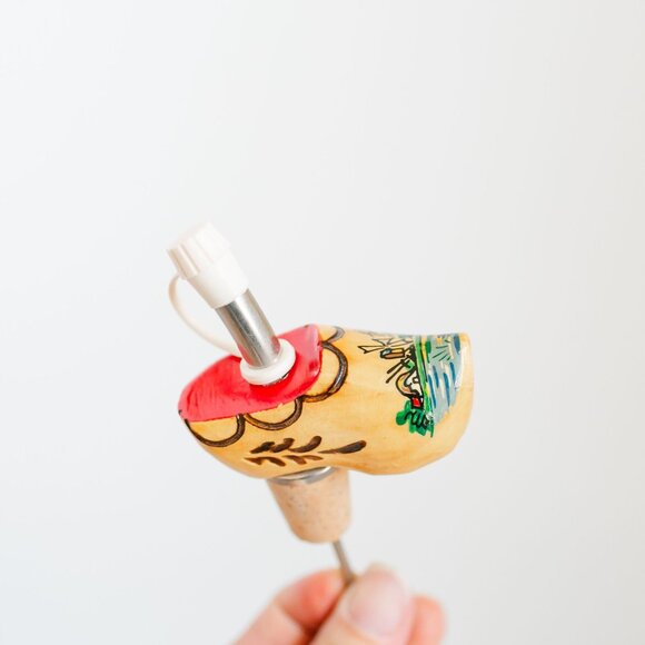 Pair Of Hand-Painted Dutch Wooden Shoe Bottle Stoppers Pourer Vintage Set of 2 - Picture 8 of 9